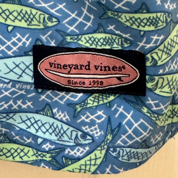 Vineyard Vines Men's Swim Trunks Shorts All over Fish Print Size XL - Picture 5 of 8